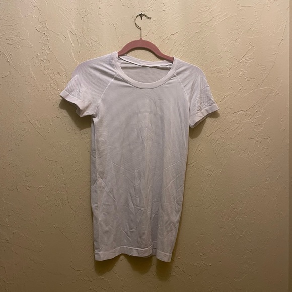 lululemon athletica Tops - lululemon athletica White Short Sleeve Tee
